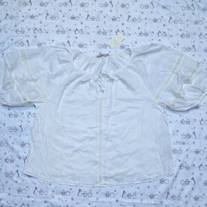 Abercrombie & Fitch White Blouse